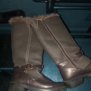 winter boots with fur inside